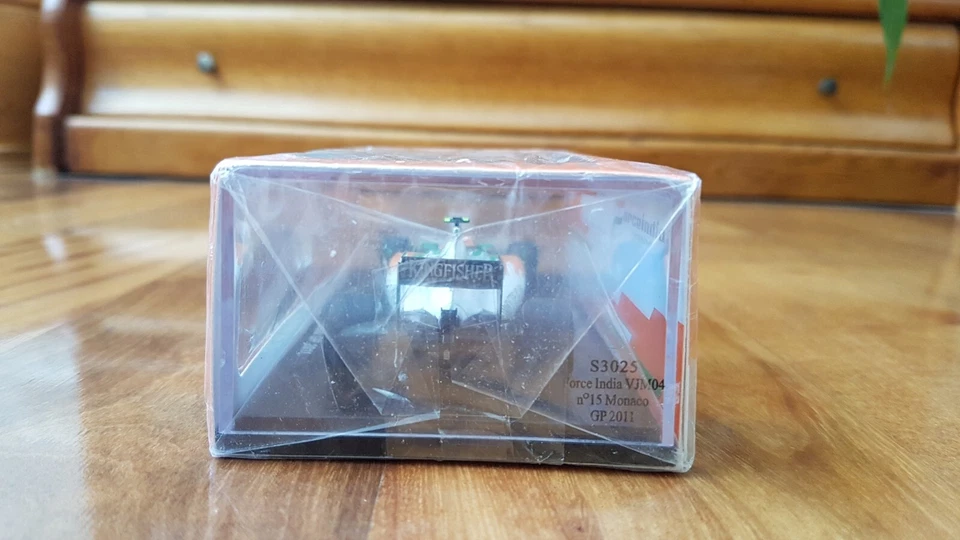 Force India Vjm 04 P.Di Resta 2011 Spark 1 43 - Immagine 3 di 3