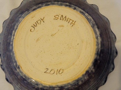 Studio Art Pottery Bowl Arizona Artist Judy Smith 2010 Blue Ruffled Edge Dish - Picture 7 of 7