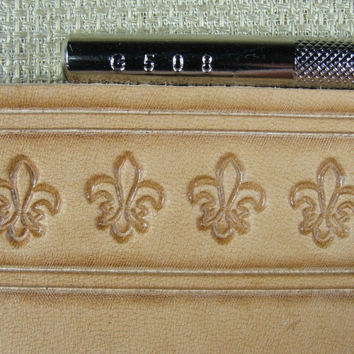 Leather Stamping Tool - #G508 Fleur-de-lis Floral Geometric Stamp - Picture 3 of 3