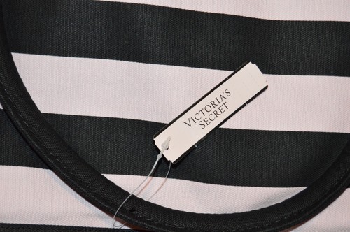 Victoria Secret Weekender 2 Way Type Hand Carry and Shoulder Bag Black PINK NWT - Picture 2 of 3