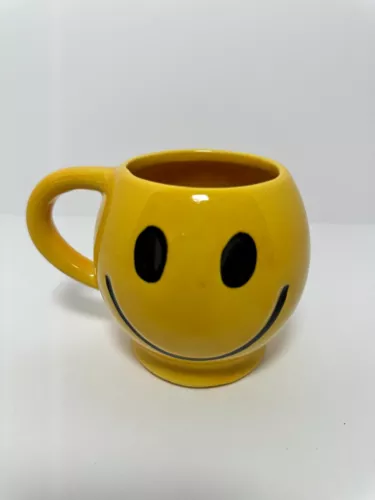 Vintage 1970s  McCoy Pottery Ceramic Yellow Smiley Happy Face Mug Coffee Cup