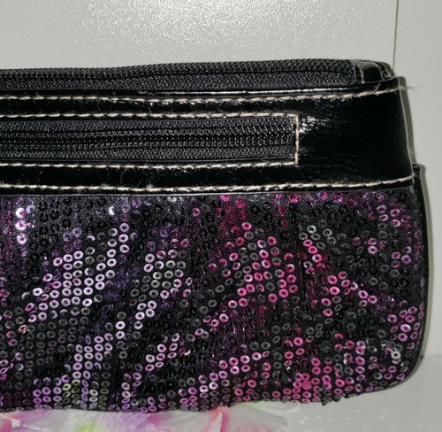 💥NWTD💥Rosetti Sequin Wristlet/Clutch w Key Chain, Detachable Strap & Xtra Zip - Picture 3 of 20