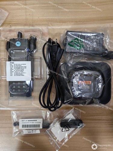 Motorola APX6000BN H98UCH9PW7BN 7/800MHz ADP AES DES(No battery and si500) - Zdjęcie 8 z 8