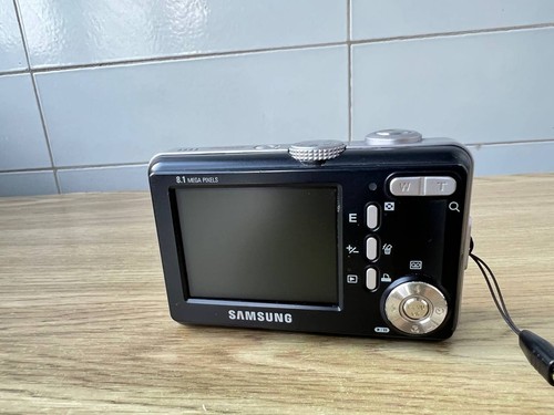 Samsung Digimax S800 Digital Camera. 8.1 Mega Pixel. Tested Works - Picture 8 of 11