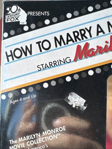 1982 Marilyn Monroe How to Marry a Millionaire Sammlerpuppe - Bild 4 von 8