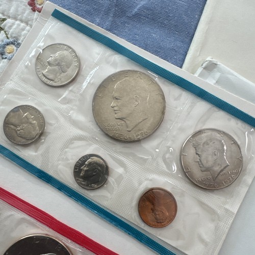1976 U.S. MINT UNCIRCULATED SETS (10) - Picture 4 of 7