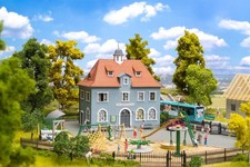 Faller 190087, Aktions-Set Schulbeginn, neu, OVP, Schule, Stadthaus