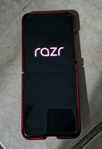 Motorola Moto Razr+ Plus 2023 XT2321-3 256GB (Desbloqueado) ❌ Pantalla LCD defectuosa - Imagen 6 de 9
