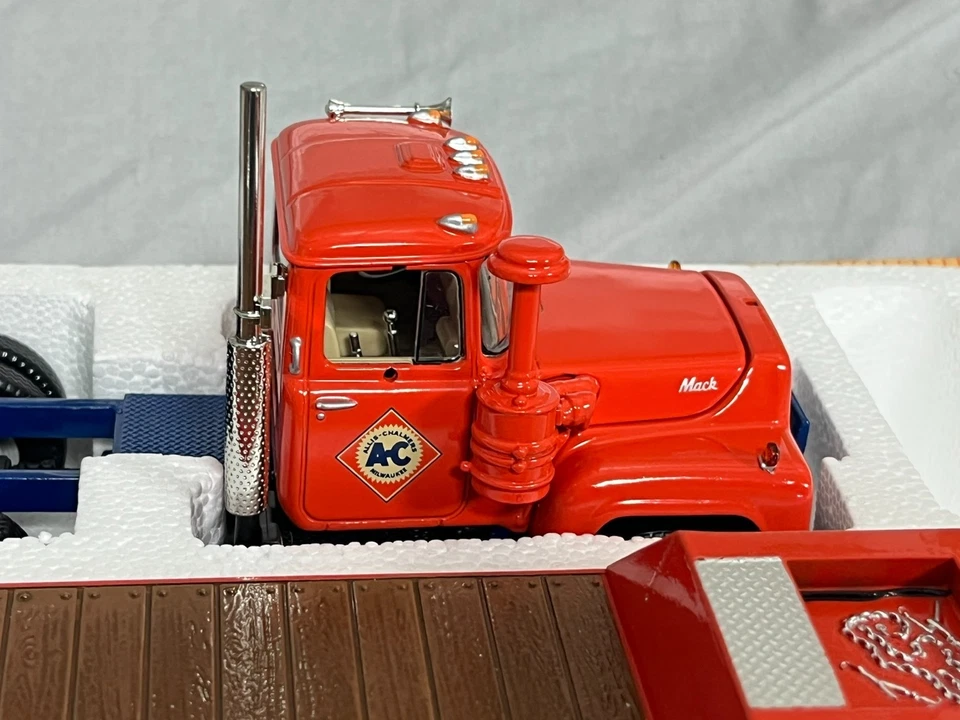 MACK R Model ALLIS CHALMERS First Gear 1:34 19-2211 Lowboy Trailer Set NIB - Image 3 of 4