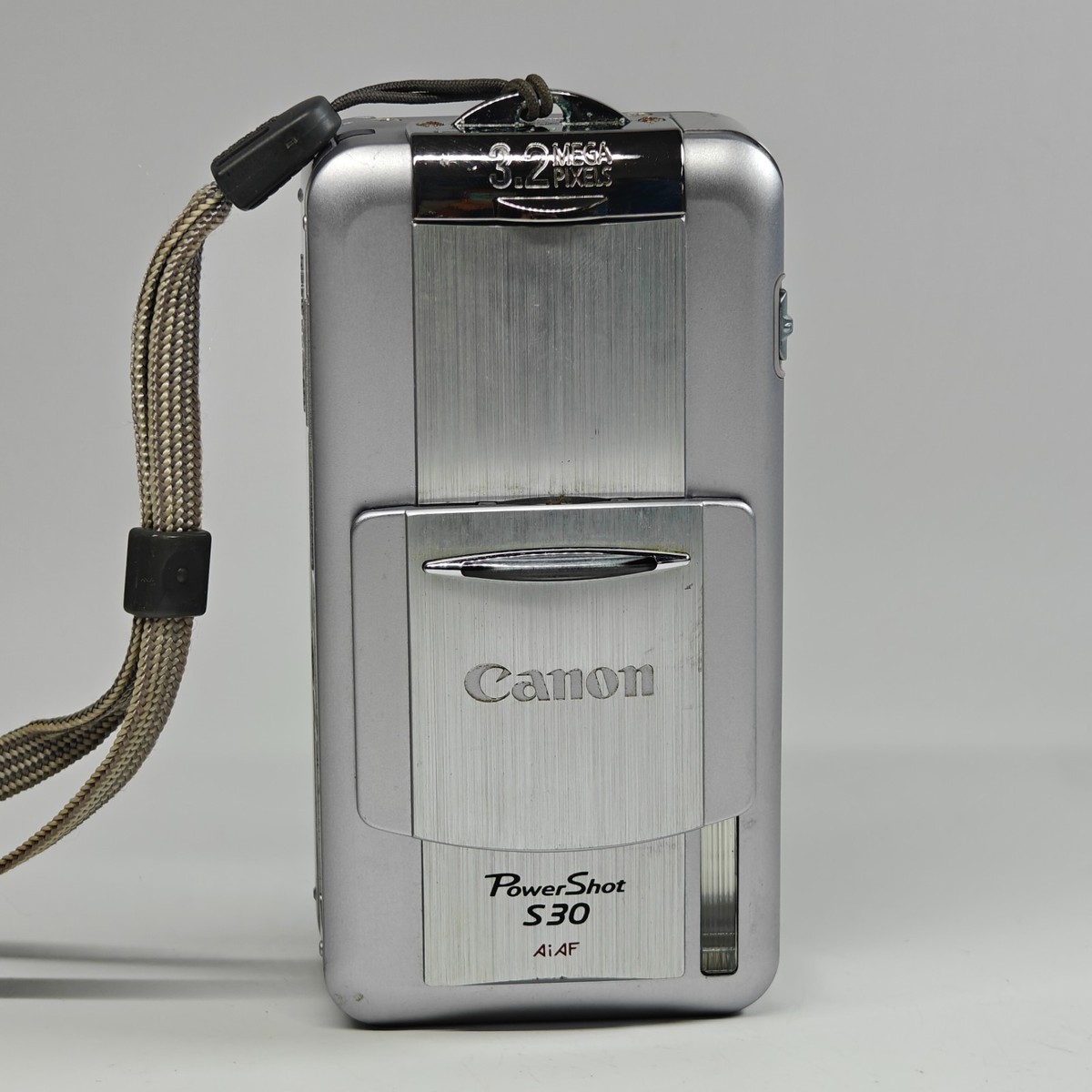 Canon PowerShot S30 Digital Camera Silver 3.2MP 3x Zoom Retro