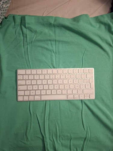 Apple Magic Keyboard sans Fil - Blanc (AZERTY)