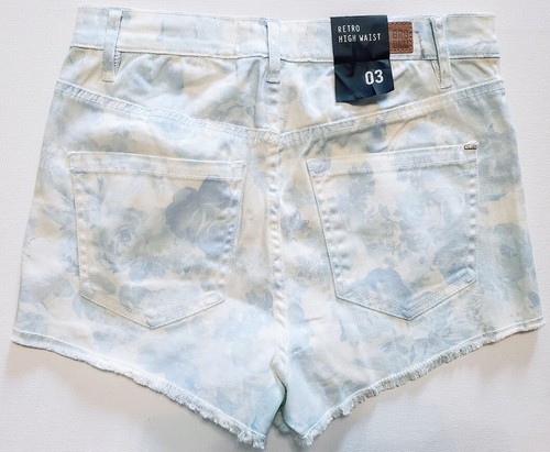 GRG DNM Women Shorts Sz 3 Montreal Stretch Retro High Rise Cut Off White Flowers - Picture 2 of 4