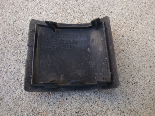 MERCEDES W215 00-06 CL500 CL55 AMG SIDE SKIRT JACK COVER 2156982130 BLACK FR LT - Picture 2 of 3