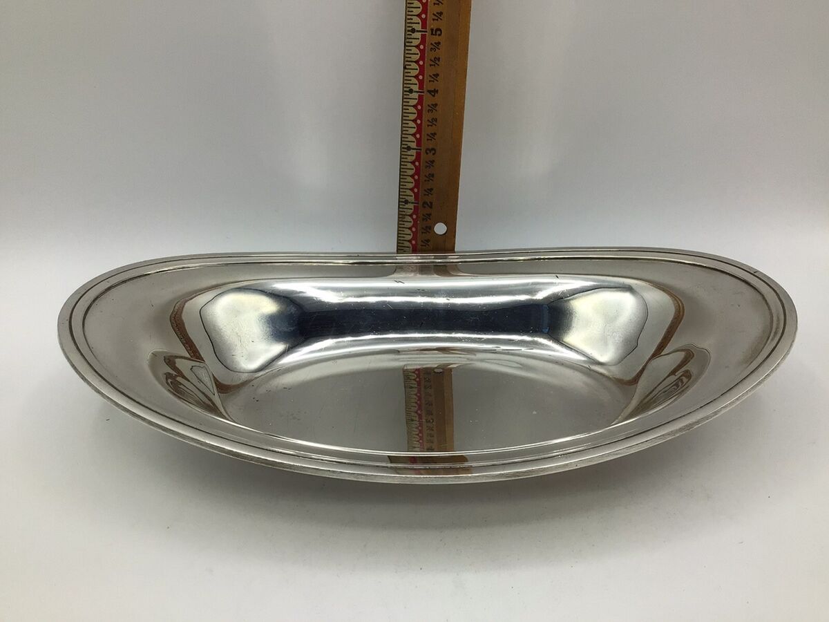 Vintage Tiffany & Co., Hamilton Oval Bread Tray, #22551 Vintage Tiffany & Co., Hamilton Oval Bread Tray, #22551