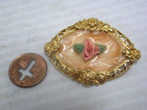 Porcelain Flower Design Goldtone Peach-Colored Enamel & Porcelain Rose Brooches - Picture 2 of 5