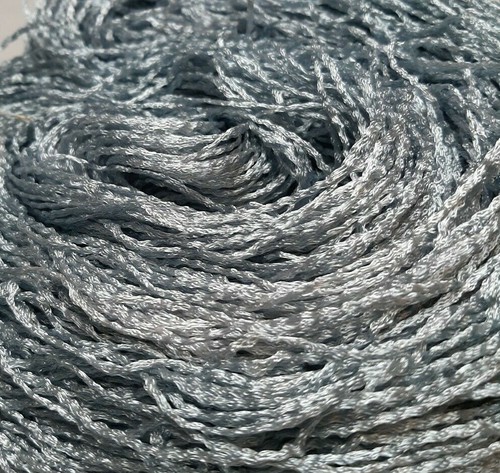 Ice Stainless Steel Rayon Hand Dyed Yarn Worsted Rain Drop - Picture 1 of 7