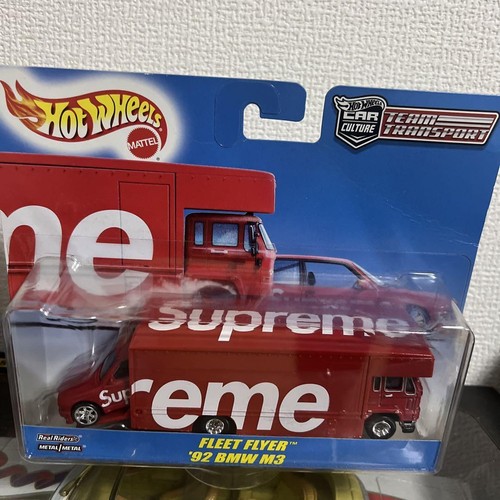 Supreme Hot Wheels Fleet Flyar 1992 BMW M3 rot - Bild 7 von 24