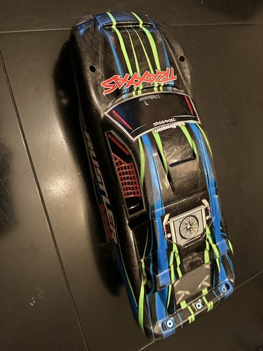 TRAXXAS RUSTLER KÖRPER