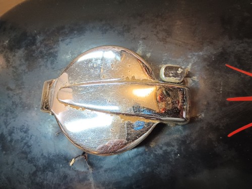 1970-1974 Honda CB750K four SOHC gas fuel tank petrol clean inside solid - Picture 3 of 24