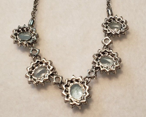 Halskette und Ohrring Set Sterlingsilber mit hellblauen und weißen Akzentsteinen - Bild 6 von 14