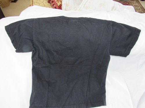 Yu-Gi-Oh! Vintage Graphic T-Shirt - Size 8 - Blake with shades of Red Graphics - Picture 3 of 4
