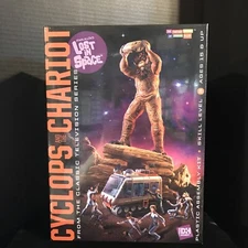 DOLL & HOBBY 1420 LOST IN SPACE CYCLOPS & THE CHARIOT MODEL KIT-NIB