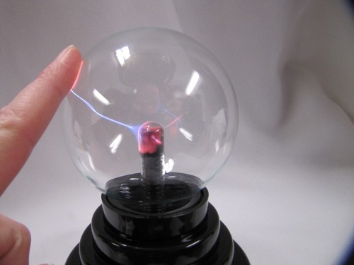 Plasma Ball Light Lightning Ball Static Electricity Mini New in Box - Picture 4 of 11