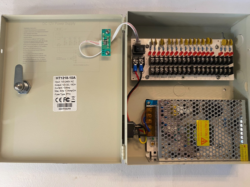 18 Kanal Ausgang 12V DC 10A Auto Reset Sicherung verteiltes Netzteil Schaltkasten - Bild 5 von 8