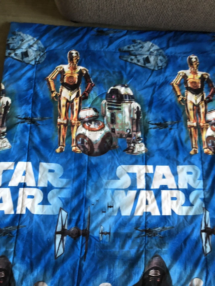 "Colcha doble Star Wars aprox 64"" X 86"" reversible azul, blanco" Foto 4 de 4