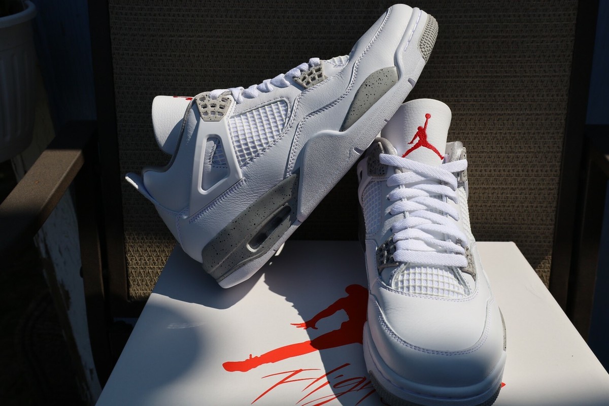 NEW Nike Air Jordan Retro 4 'White Oreo' Tech Grey Size 10