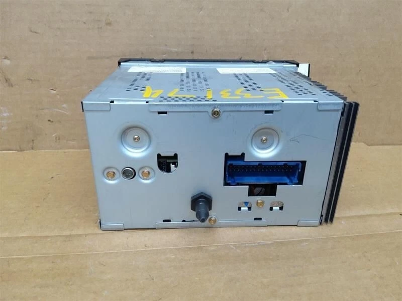 1996 - 2003 Buick Regal AM mono FM CD Cassette Radio Receiver OEM - Image 2 of 2