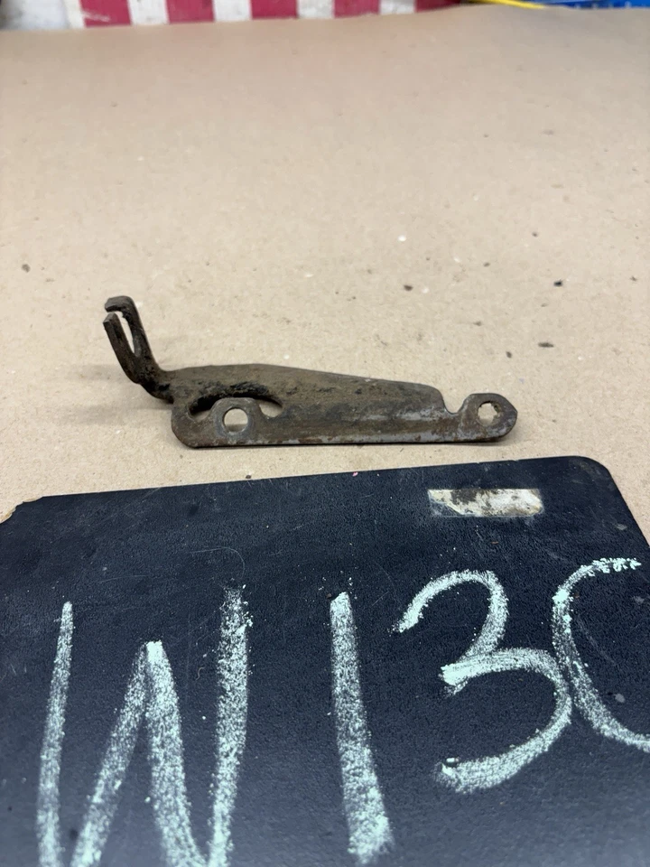 SOPORTE DE MONTAJE DE CABLE DE ACOPLAMIENTO DE PALANCA DE CAMBIOS TRANSMISIÓN AUTOMÁTICA CHEVROLET GM OE Foto 3 de 4