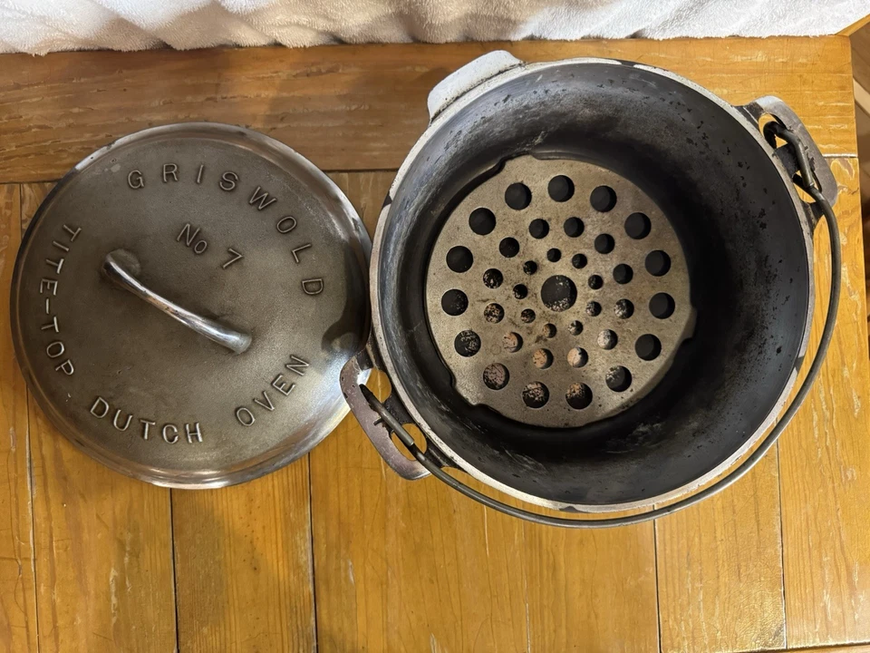 复古 Griswold No. 7 Tite-Top 荷兰烤箱 2604 带盖 2604 和编号 7 Trivet 205 — 第 3/4 张图片