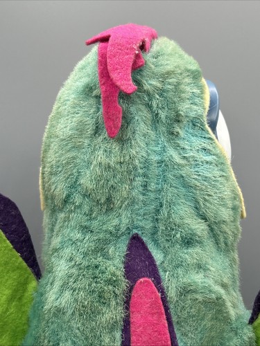 Animal Yacker Talking Parrot Crackers - Picture 15 of 22