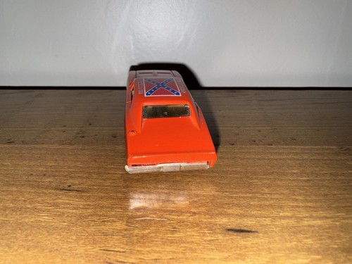 Auto giocattolo ERTL GENERAL LEE DUCHI DI HAZZARD 1997 Warner Bros *LEGGI* - Foto 6 di 7