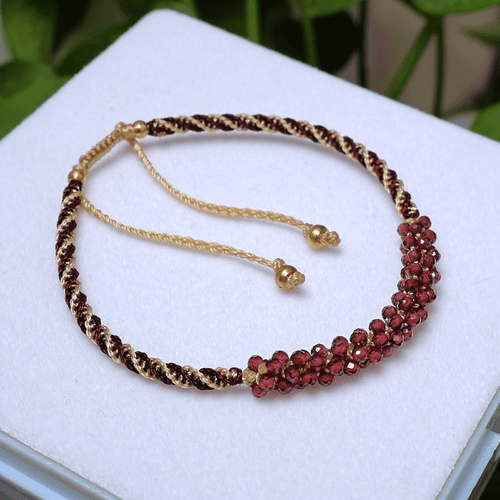 Brazalete de cristal micro macramé exclusivo granate rodolita natural brillante Berry Glow~ - Imagen 3 de 10