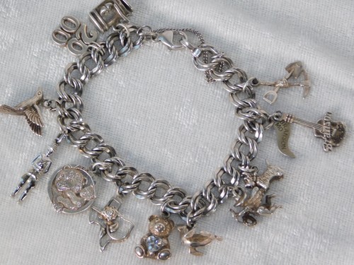 Vintage James Avery Sterling Silver Charm Bracelet 12 Charms Not Avery 50 grams - Picture 7 of 12
