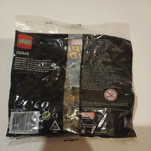 LEGO Marvel Super Heroes: Spider-Man vs. The Venom Symbiote (30448) - Picture 3 of 11