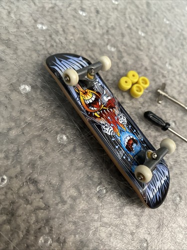 Vintage Tech Deck Fingerboard World Industries Metal Flameboy Wet Willy - Picture 2 of 9