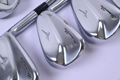 Mizuno Pro 221 / Pro 223 Combo Eisen / 4-PW / Stiff Flex Dynamic Gold 120 Schäfte