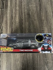 Jada Hollywood Rides 1:24 Diecast Delorean: Back To The Future with LED Lights!