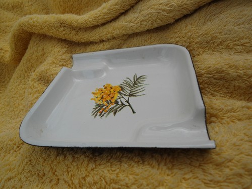CENDRIER EMAILLE DIVERS MOTIFS EMAIL VERITABLE FAB EN FRANCE PROPRE ET PRATIQUE! - Picture 2 of 13