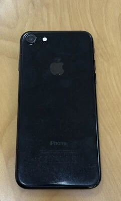 Apple iPhone 7 · 128GB