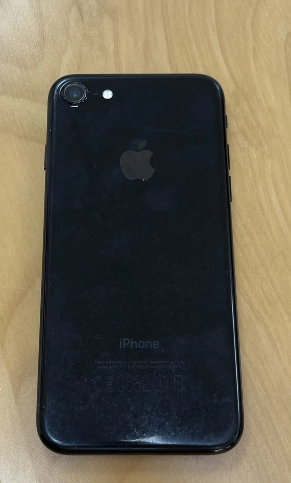 Apple iPhone 7 · 128GB, foto 1 de 2