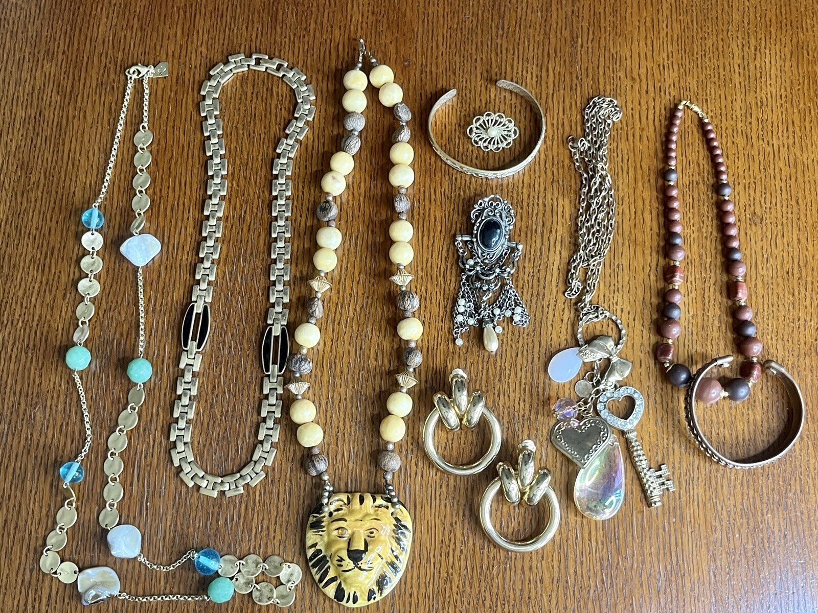 Picture 1 of 8