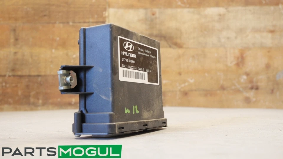 Computadora Hyundai Equus 817933N000 1306065 2011 OEM Foto 3 de 4