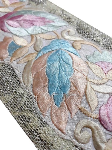 Vintage Saree Border India Decorative Trim Antique Embroidered Ribbon Silk Sari - Picture 6 of 8