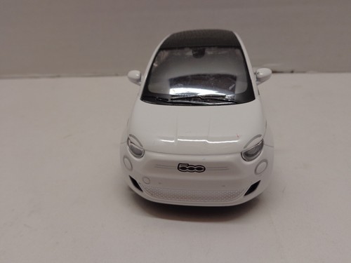 Fiat 500e, White - Kinsmart 5440D - 1/28 Scale Diecast Model Toy Car - Picture 2 of 7