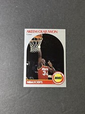 1990-91 NBA Hoops Hakeem Olajuwon Card #127 - Houston Rockets