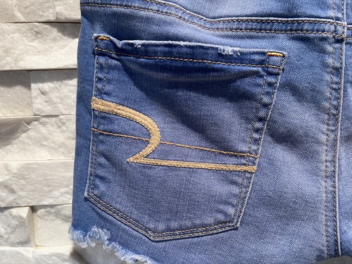 EUC Women's AMERICAN EAGLE Super Stretch Shortie Denim Cut Off Jean Shorts Sz 2 - Picture 5 of 9